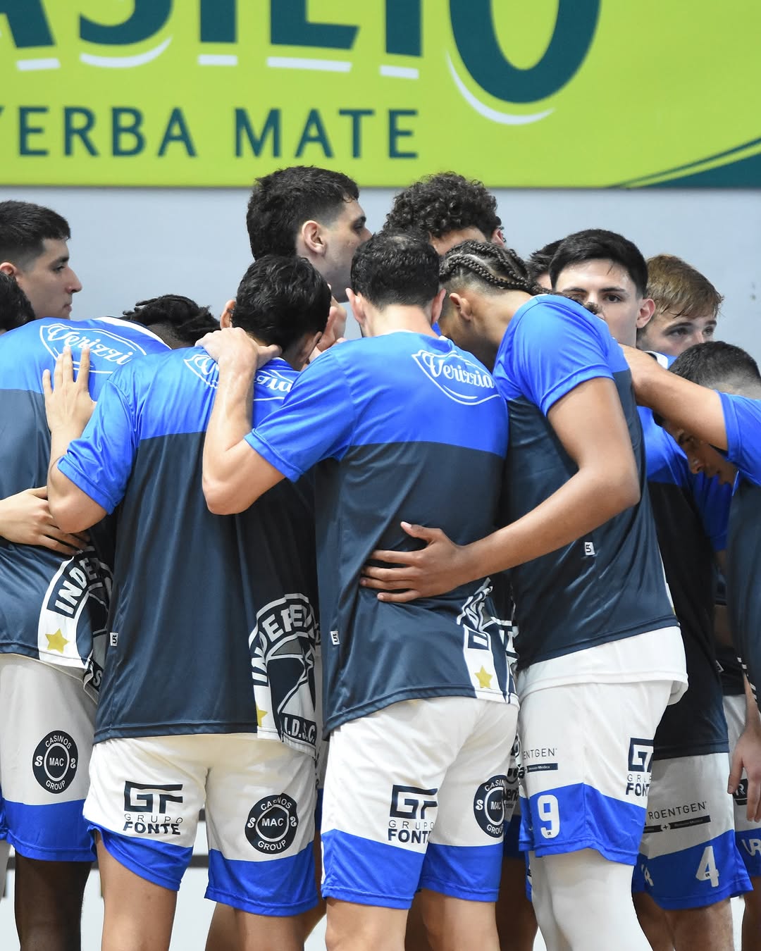 Independiente no pudo con Oberá 